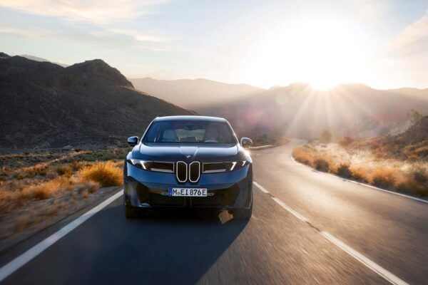 BMW iX3 нового покоління: революція електрокросоверів на платформі Neue Klasse