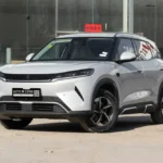 Огляд електромобіля BYD Yuan Up 2025 технології дизайн і динаміка нового покоління