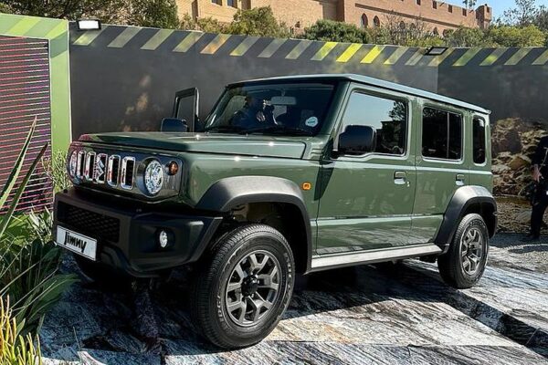 Suzuki Jimny 5DR — компактний позашляховик з душею справжнього «джипа»